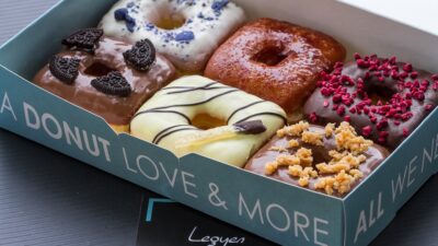 custom donut trays