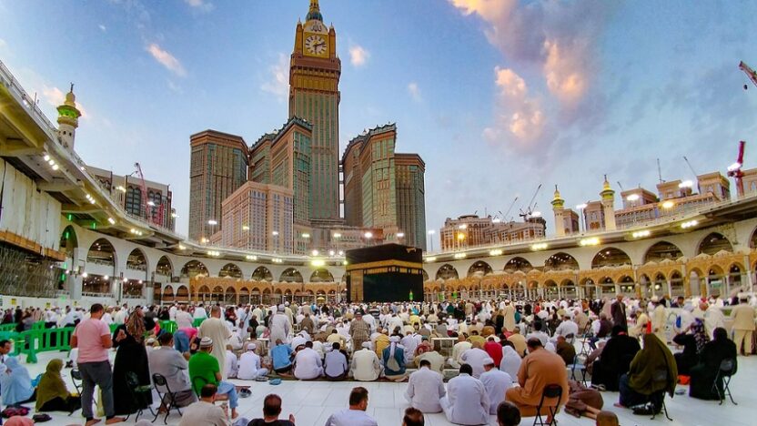 Can I Perform Both Umrah and Hajj in the Same Trip