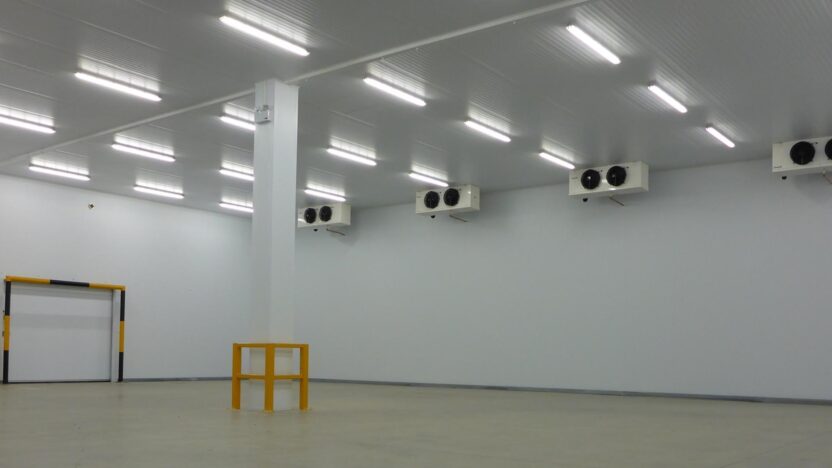 cold storage panel installation