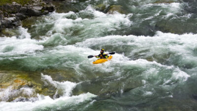 river rafting at manali